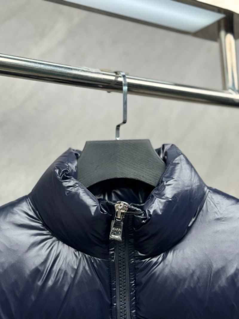 109830  New striped glossy down jacket Top quliaty 1:1 clothing