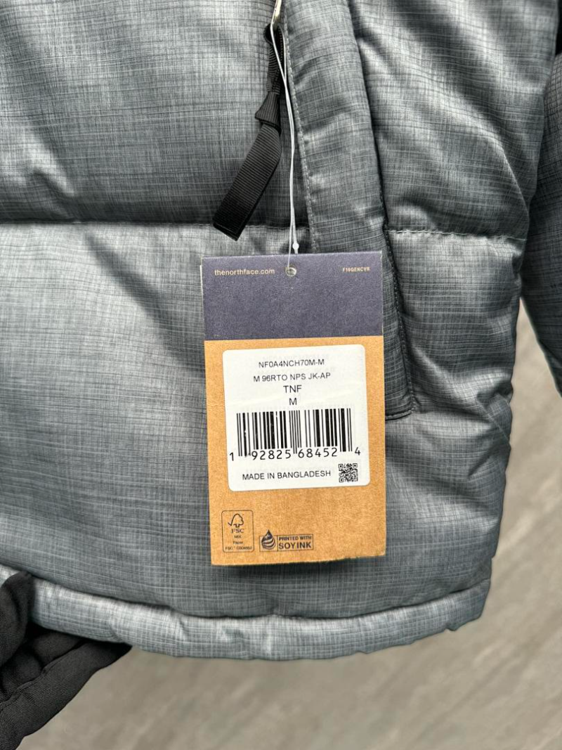 105933  Men's and women's classic down jacket from the north clother