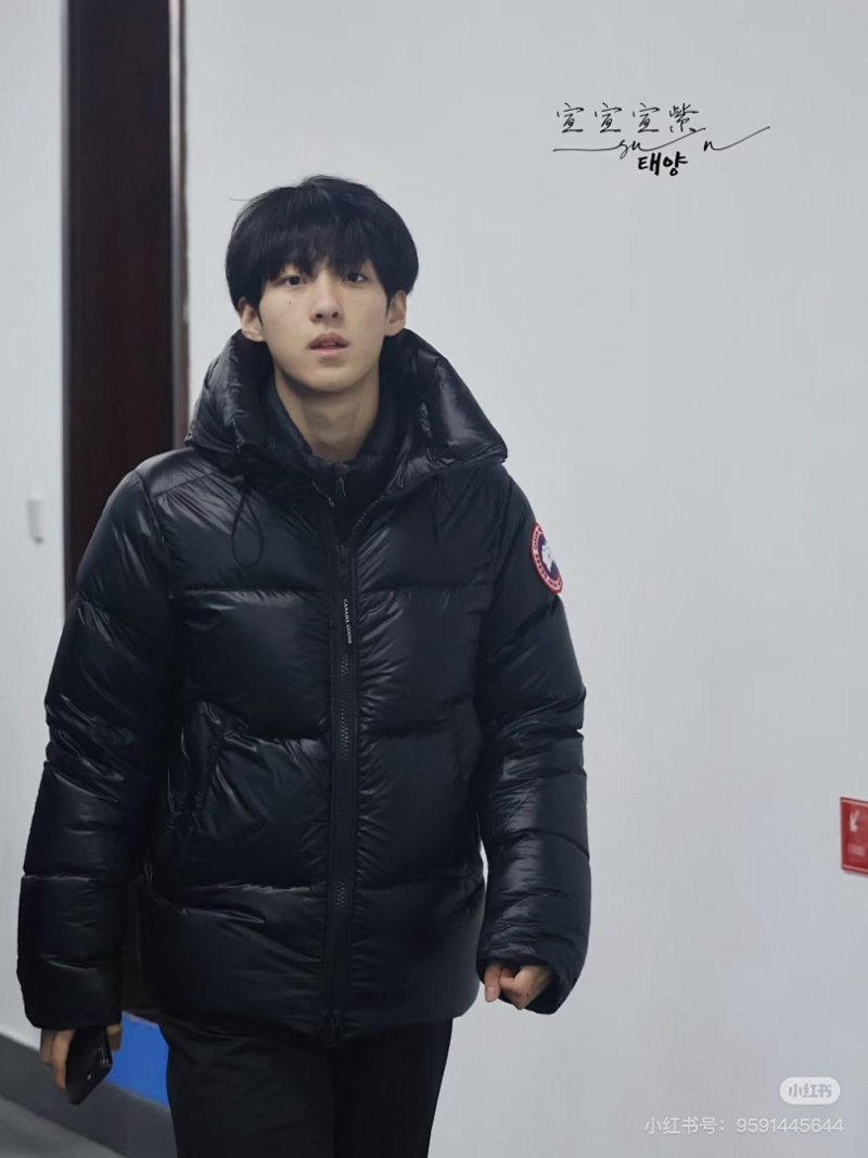 110377  New Men's and Women's Puff Down Jacket clother