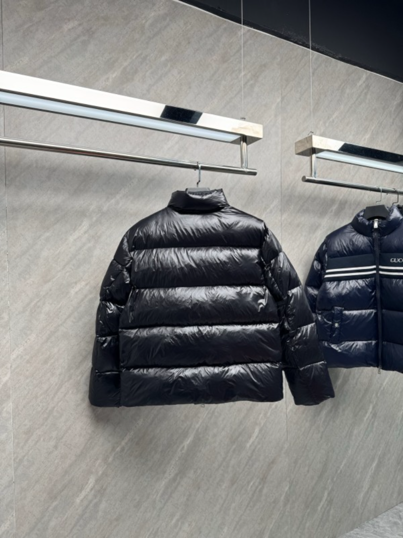 109830  New striped glossy down jacket Top quliaty 1:1 clothing