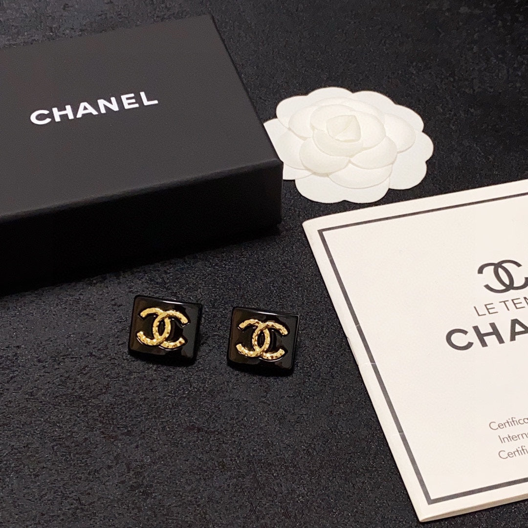 18K  Chanel Black Resin Square Earrings